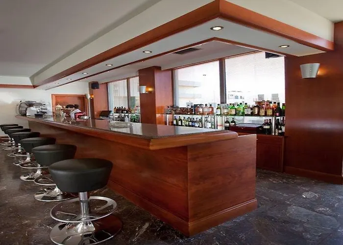 Отель Semiramis