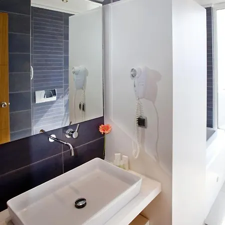 Hotel Semiramis 4*