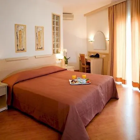 Semiramis Hotel 4*