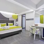 Semiramis فندق 4*