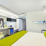 فندق Semiramis 4*