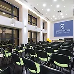 Semiramis فندق 4*