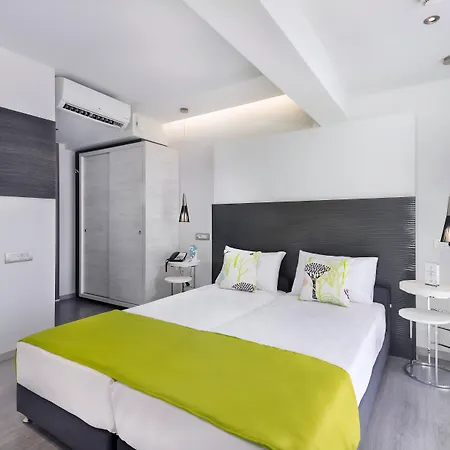 Отель Semiramis 4*